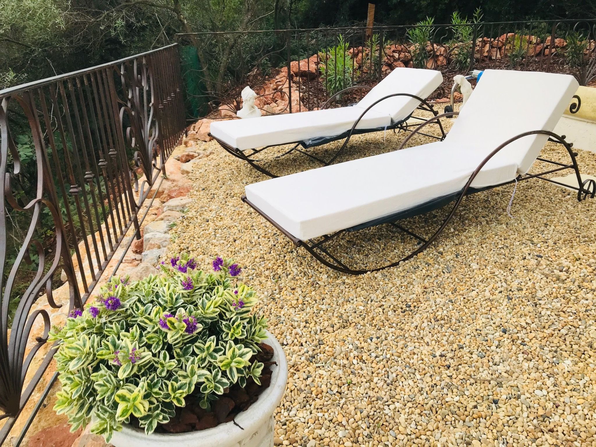 Villa "Les Alloes"-Inside