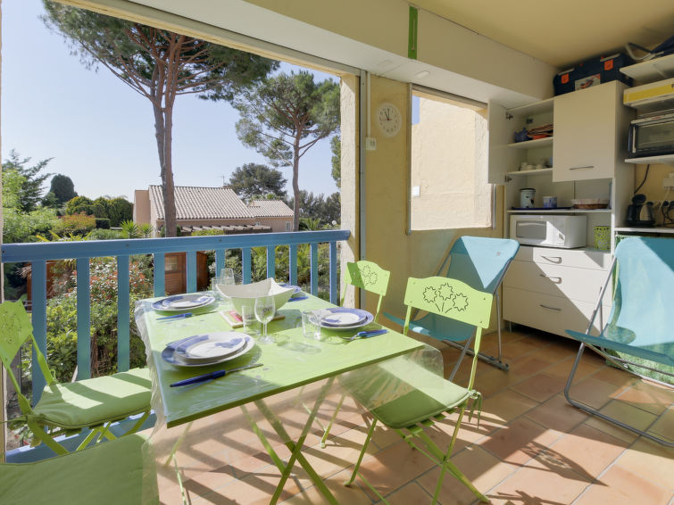 Op 900 m van zee: Knus appartement in Bandol in Bandol