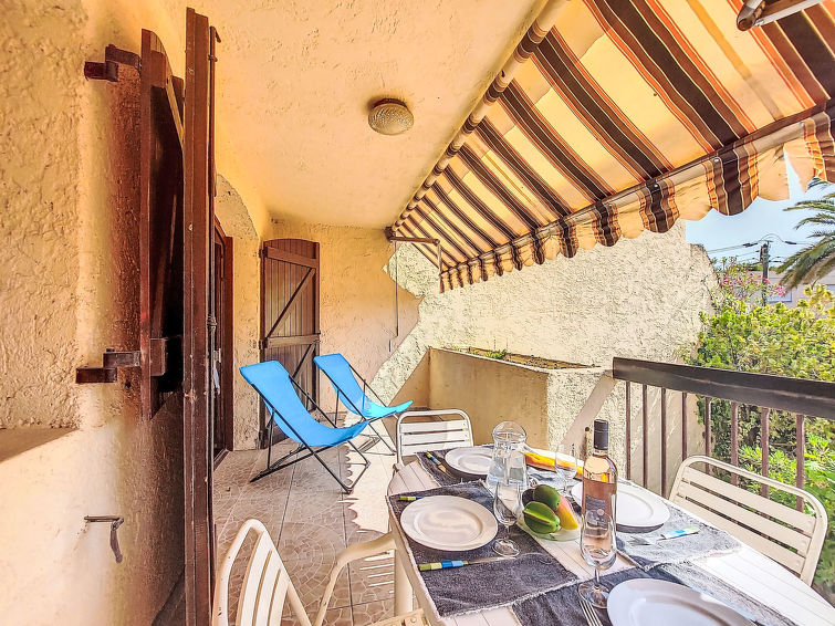 Sfeervol appartement Les Cyprès in Bandol voor 4 personen in Bandol