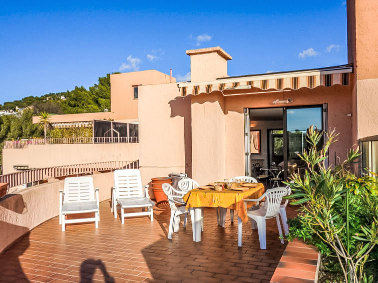 Search and Stay destination Bandol, Provence-Alpes-Côte d'Azur - France from AU$ 164. Le Grand Vallon