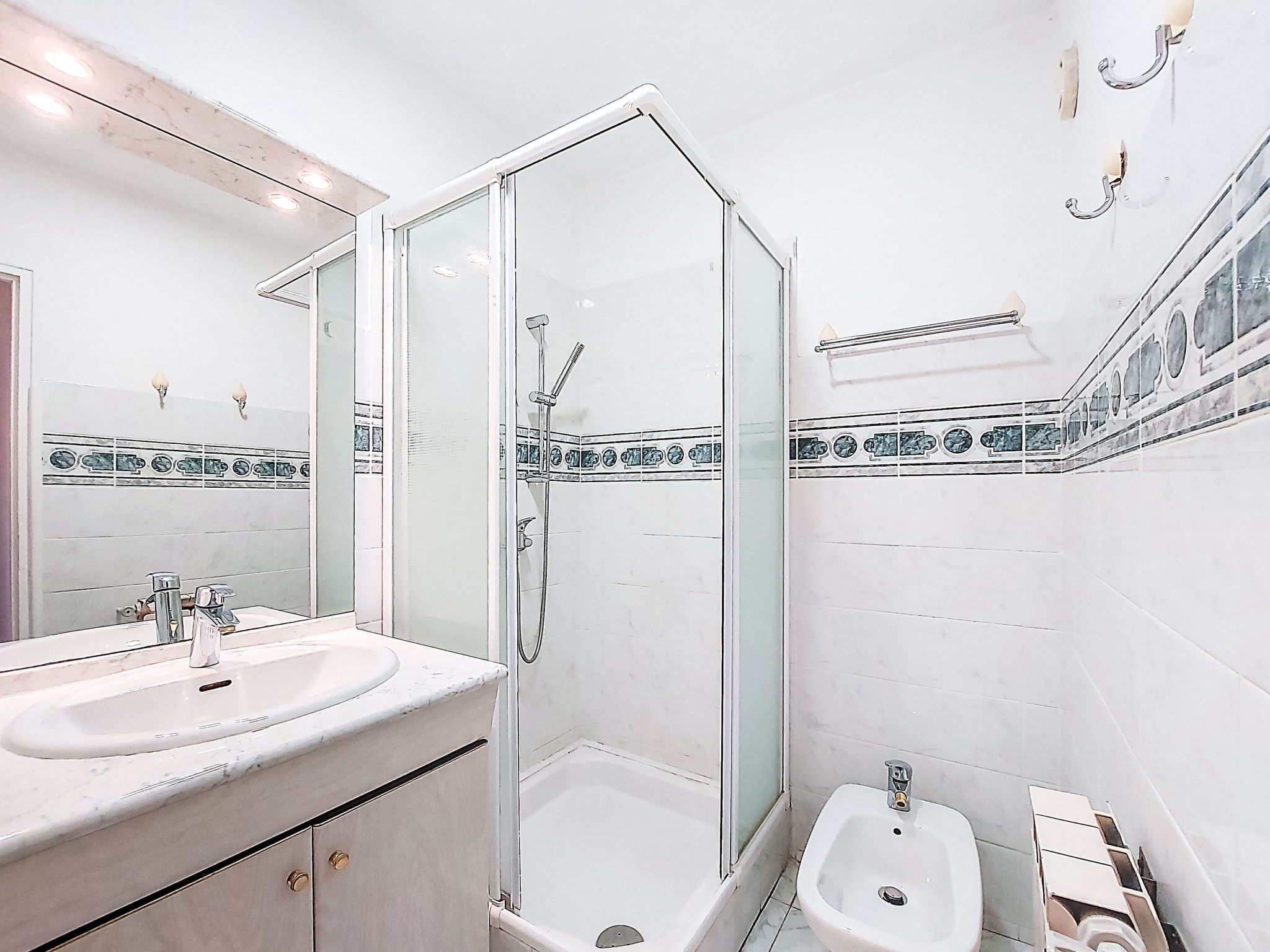 Le Grand Vallon-Binnen