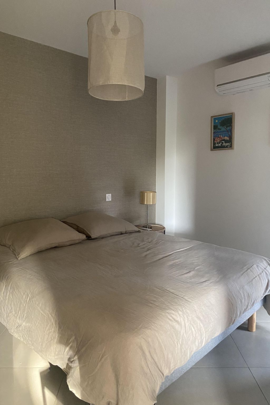 Cosy T3 with intimist garden-Inside