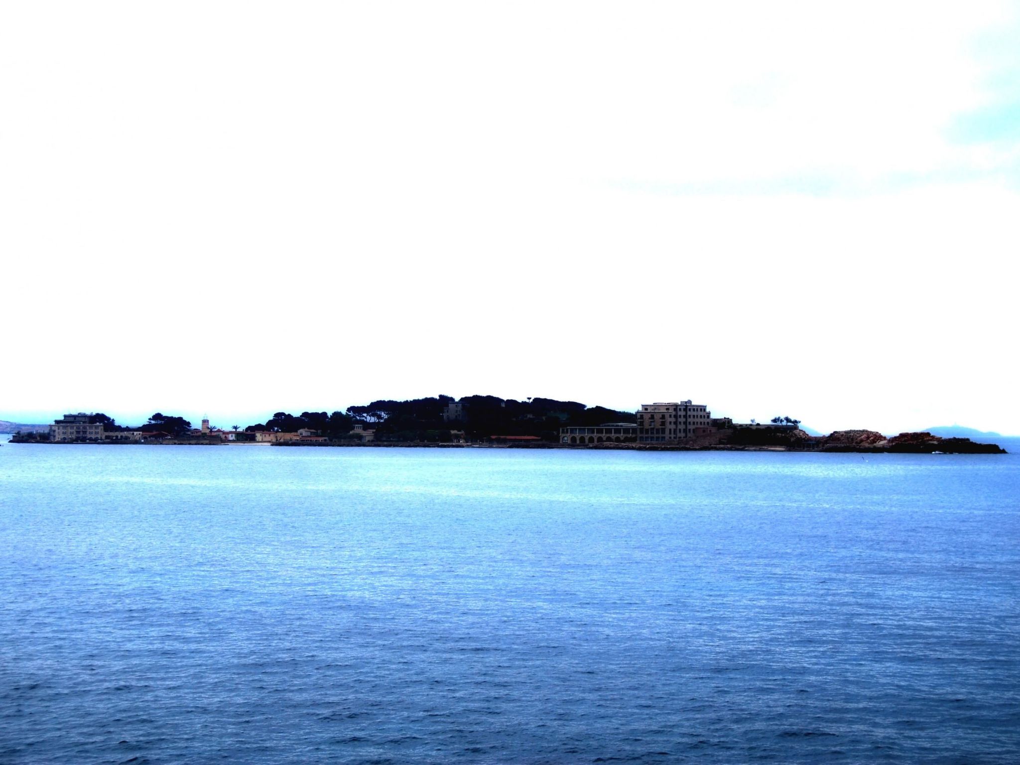 T2climatisé au calme 2 étoiles-Inside