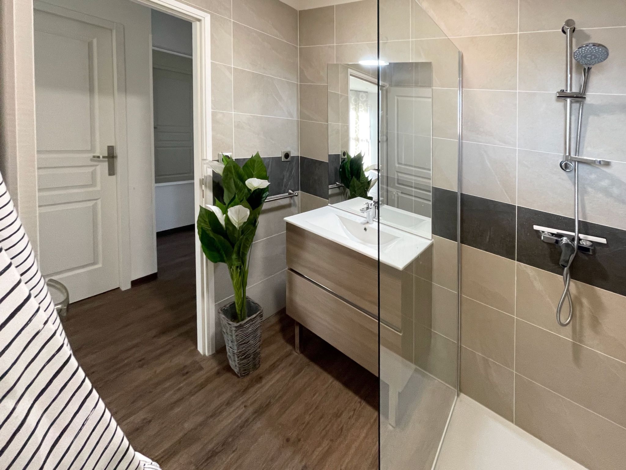 Provenzalisches Landhaus am Meer in ruhiger Lage.-Image-tags.info