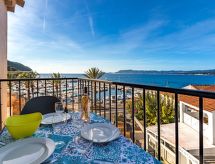 Vakantiehuis La Corniche: 50 meter van zee en strand in Saint Cyr sur Mer - thumbnail 1