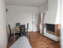 Knus appartement voor 4 aan de Côte d'Azur, 200m van strand - thumbnail 6