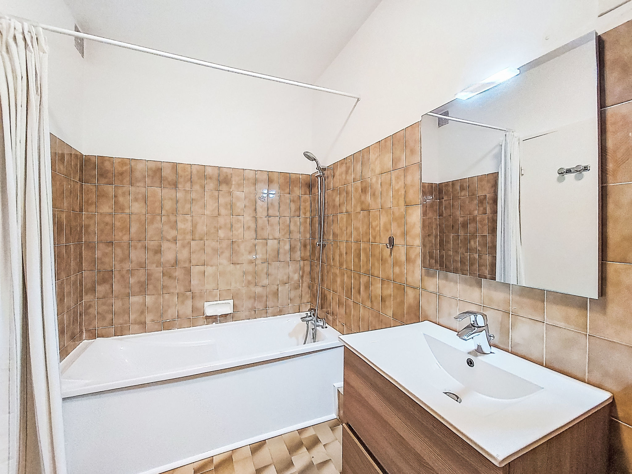 Hameau la Madrague - Binnen