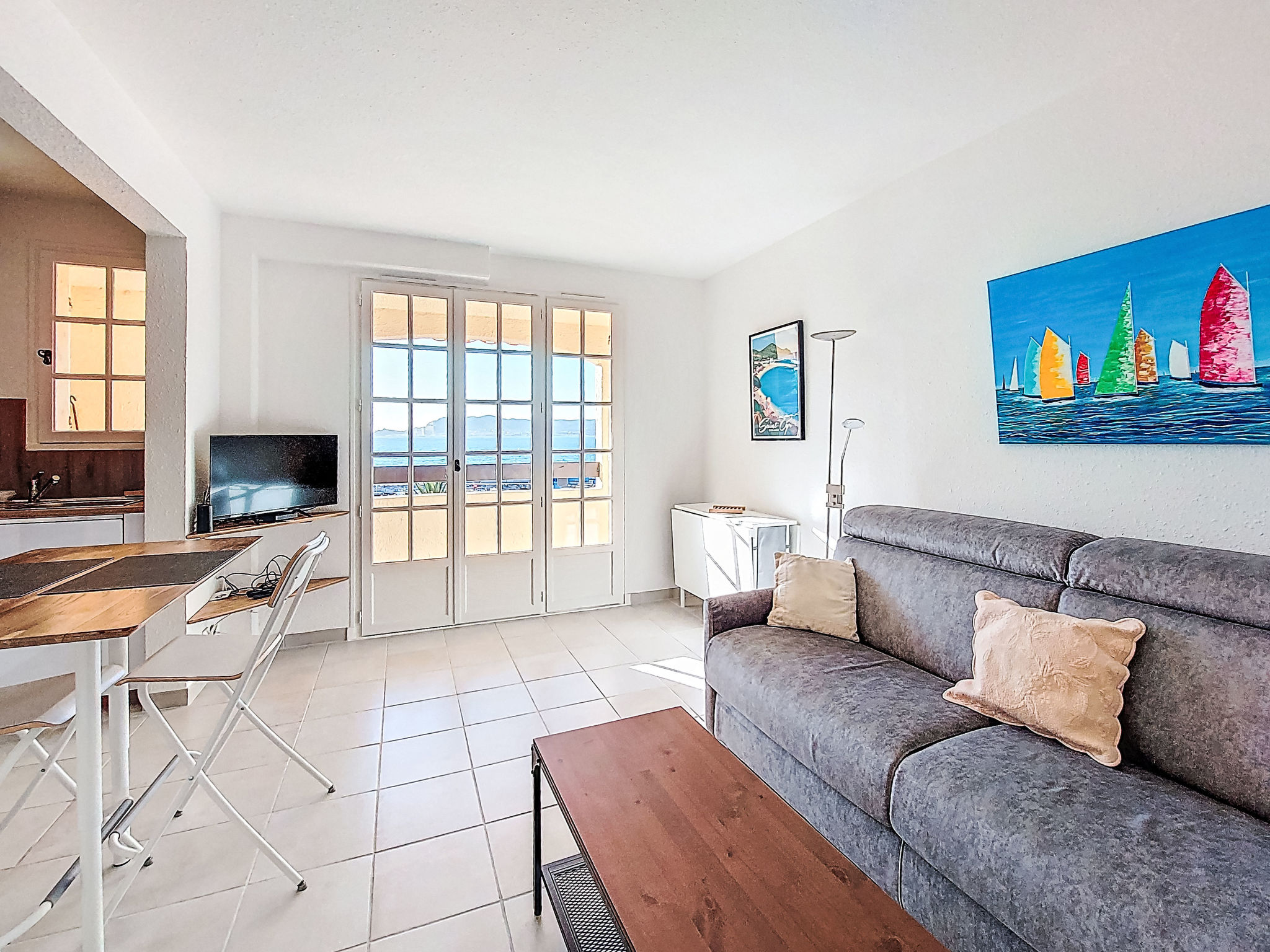 Château de la Madrague-Inside