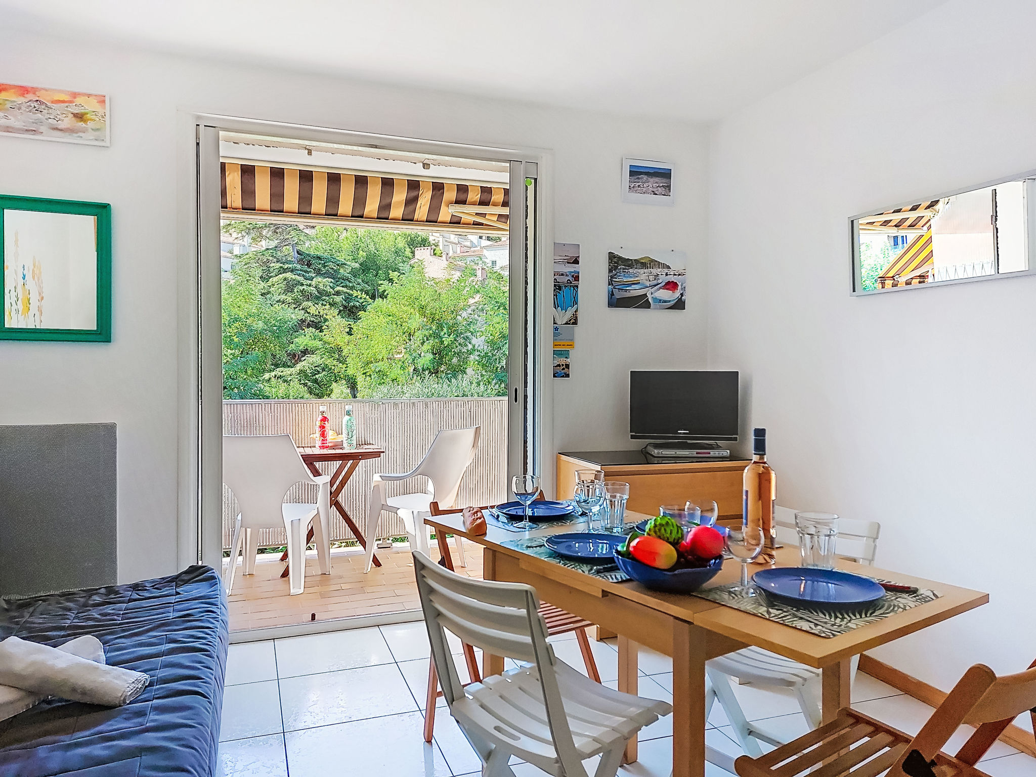 Les Aigues Marines-Binnen