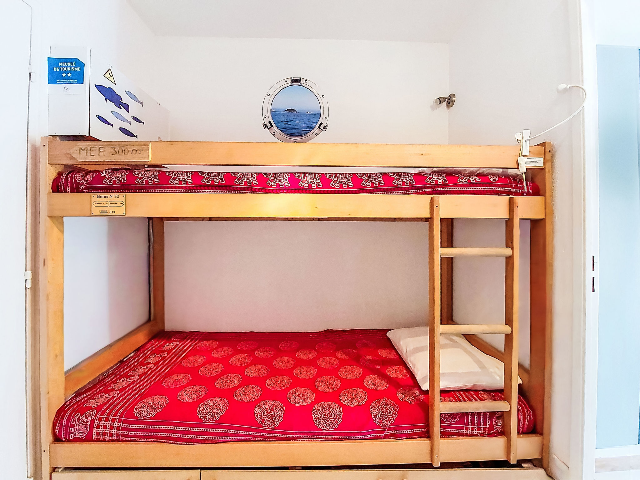 Les Aigues Marines-Binnen