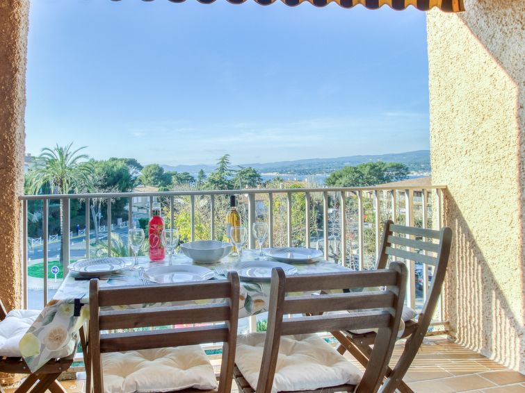 Zeezicht en rust in appartement Les Aigues Marines, Saint Cyr sur Mer in Saint Cyr sur Mer La Madrague