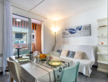 Knus appartement op 600 meter van het strand in Saint Cyr sur Mer - thumbnail 2