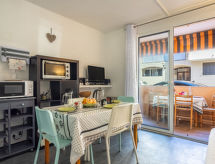 Knus appartement op 600 meter van het strand in Saint Cyr sur Mer - thumbnail 6