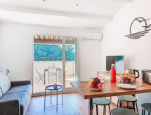Zonnig studio-appartement op 400 meter van het strand in Saint Cyr sur Mer - thumbnail 4