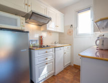 Knusse studio Le Weekend op 300m van het strand in Saint Cyr sur Mer - thumbnail 4