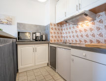 Appartement op 50 meter van het zandstrand in Les Lecques - thumbnail 3