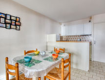 Appartement op 50 meter van het zandstrand in Saint Cyr sur mer Les Lecques - thumbnail 6