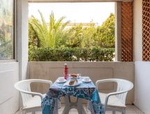 Knus appartement op 30 meter van het zandstrand in Saint Cyr sur Mer - thumbnail 1
