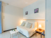 Knus appartement op 30 meter van het zandstrand in Saint Cyr sur Mer - thumbnail 5