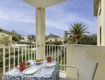 Knus appartement op 30 meter van het zandstrand in Saint Cyr sur mer - thumbnail 2