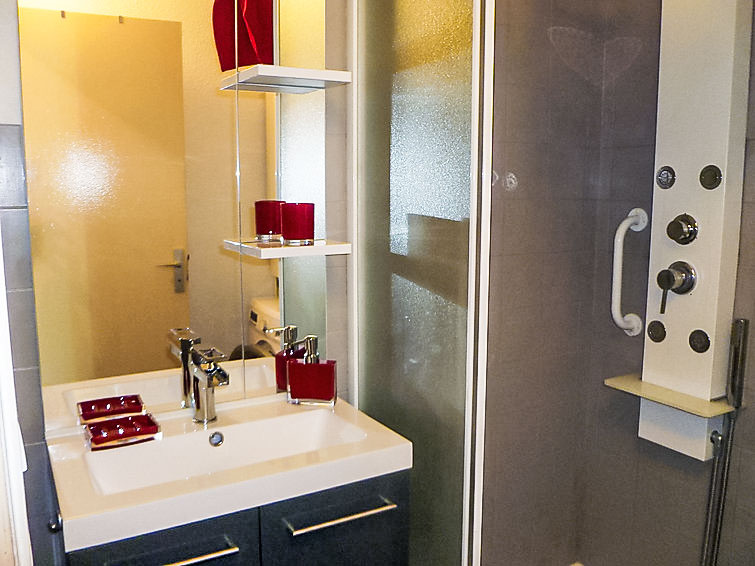 Search and Stay, undefined in undefined. Gallery position 1