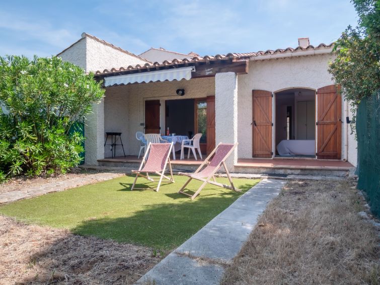 Search and Stay destination Saint-Cyr-sur-Mer, Provence-Alpes-Côte d'Azur - France from AU$ 186. Provence Parc