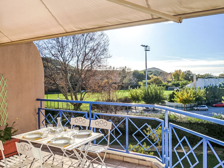 Search and Stay destination Saint-Cyr-sur-Mer, Provence-Alpes-Côte d'Azur - France from AU$ 172. Le Stadium