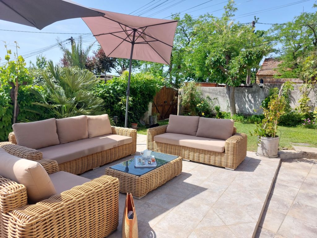La Bastide Neuve — Terrace
