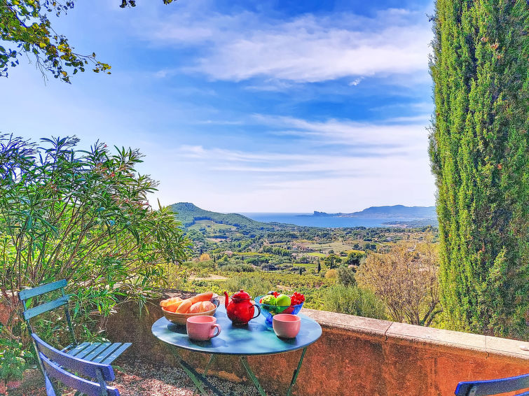 Vakantiehuis met zeezicht in La Cadière d'Azur in La Cadière-d'Azur