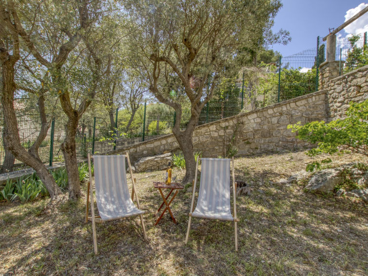Search and Stay destination La Cadière-d'Azur, Provence-Alpes-Côte d'Azur - France from AU$ 269. Bellevue