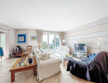 Villa La Romarine: Vrijstaand genieten tussen wijngaarden en de Côte d'Azur - thumbnail 6