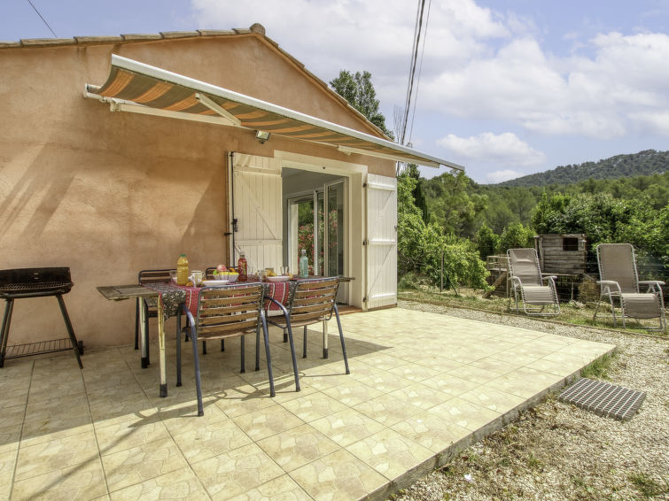 Search and Stay destination Le Beausset, Provence-Alpes-Côte d'Azur - France from AU$ 201. La Mirapelle 2