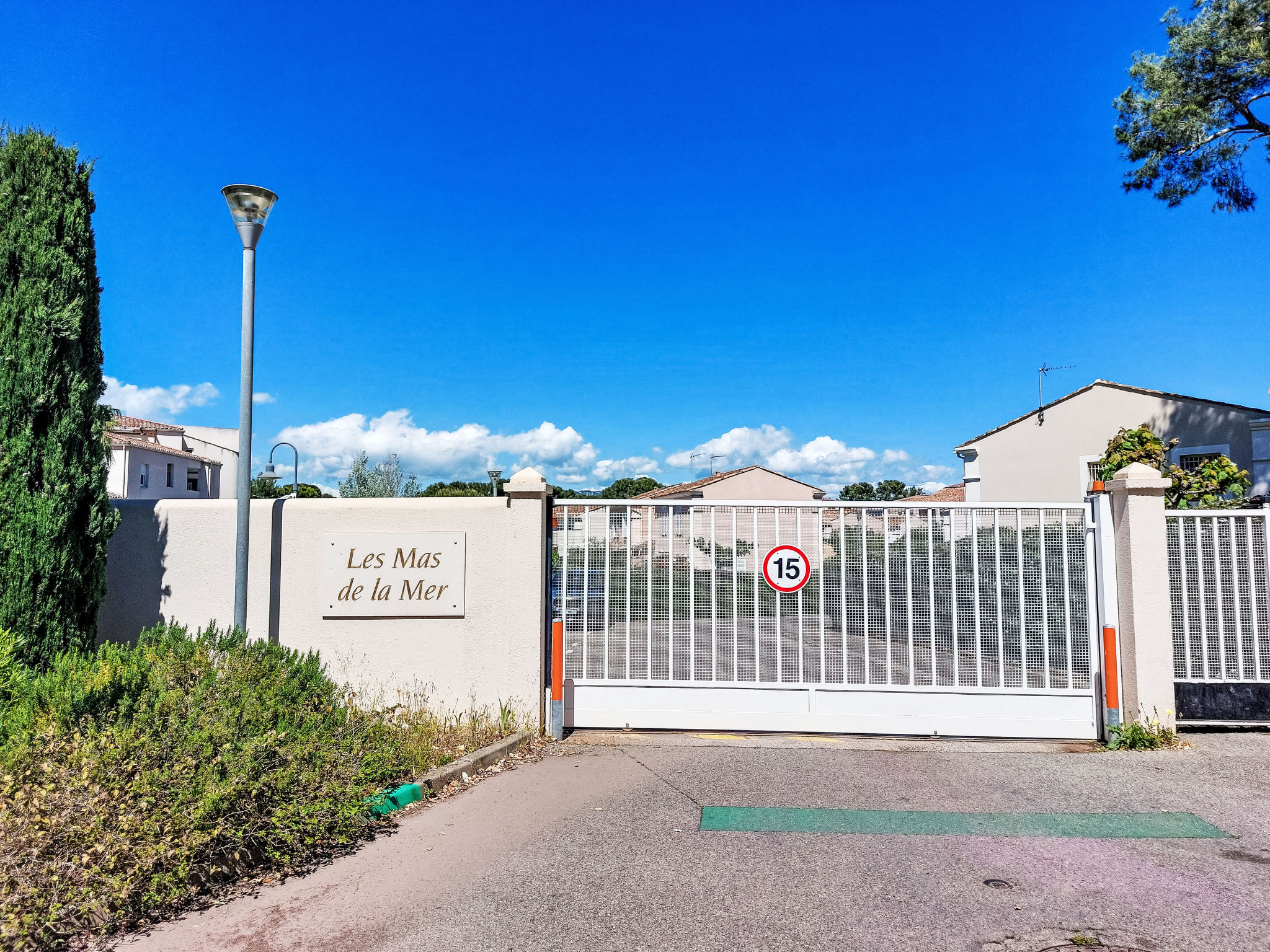 Les Mas de la Mer - Buiten