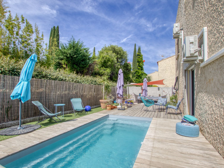 Search and Stay Destinations. Holidays Rentals in Six-Fours-les-Plages, Var - Provence-Alpes-Côte d'Azur - France