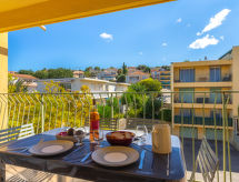 Licht appartement op 500 meter van strand Bonne Grace in Sanary-sur-Mer - thumbnail 1