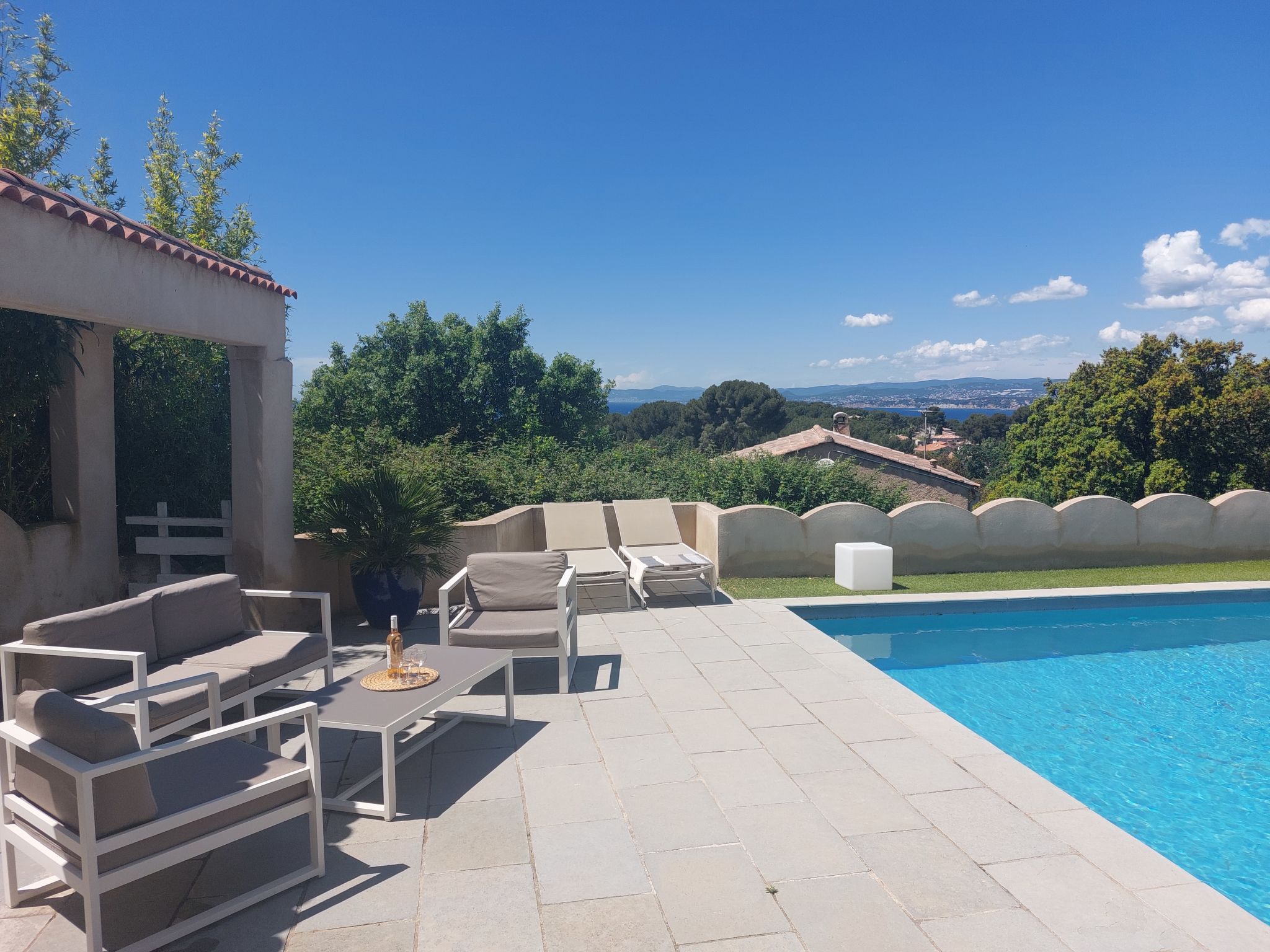 Vakantiehuis met privé zwembad in Six Fours (Frankrijk) voor 6 personen