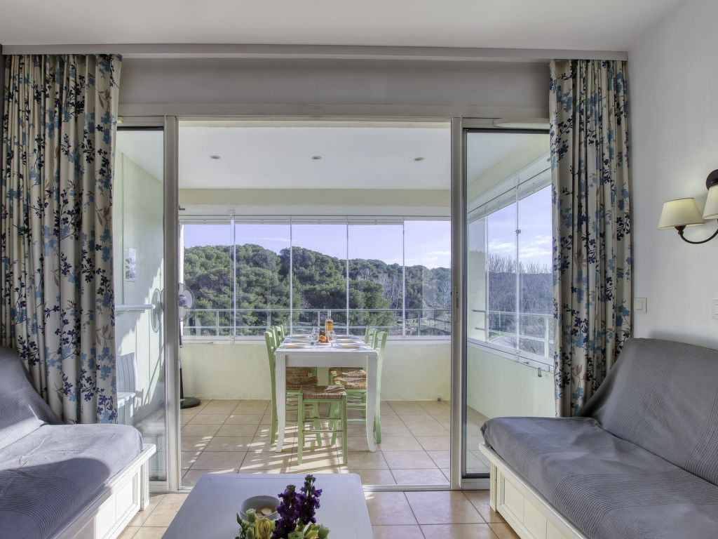 Les Rivages de Coudoulière — Living Room