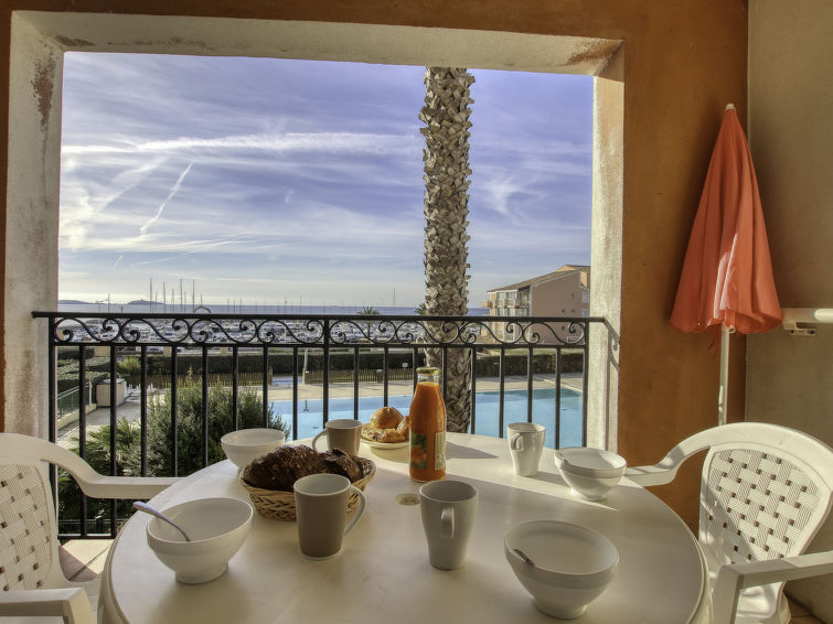 Search and Stay destination Six-Fours-les-Plages, Provence-Alpes-Côte d'Azur - France from AU$ 180. Les Rivages de Coudoulière