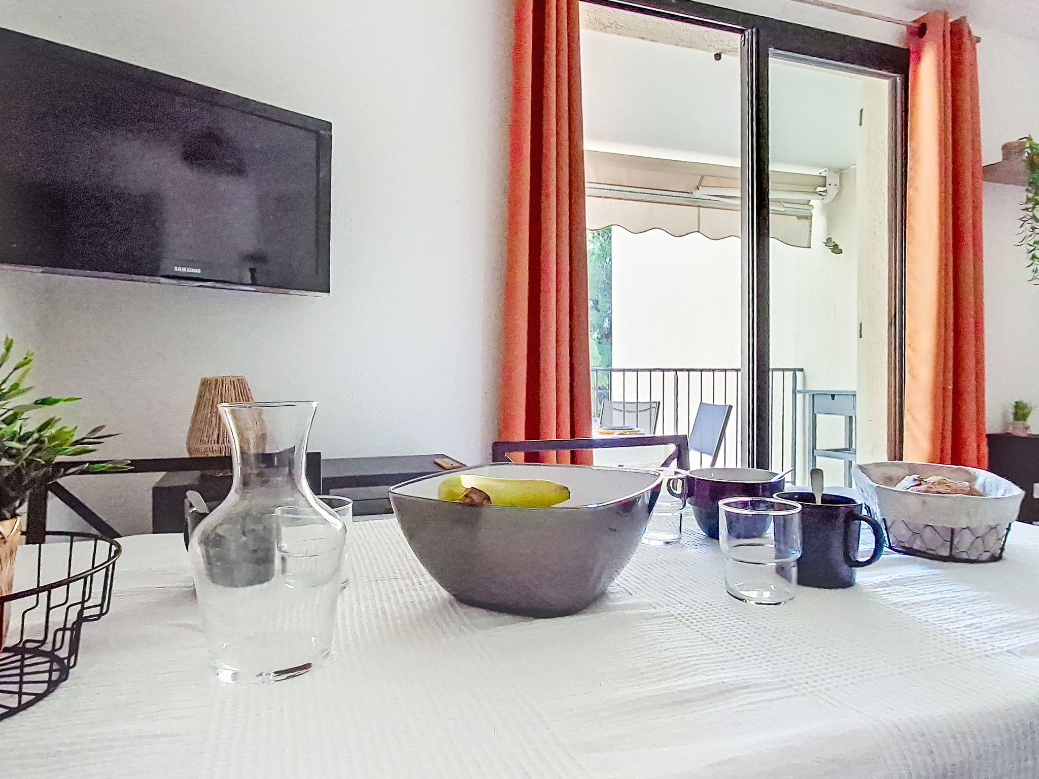 Le Luberon Loisirs-Binnen