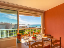 Licht appartement op 200 meter van strand en jachthaven in Six Fours - thumbnail 5