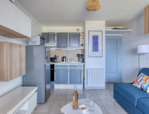 Appartement op 100 meter van het strand van La Coudoulière - thumbnail 4