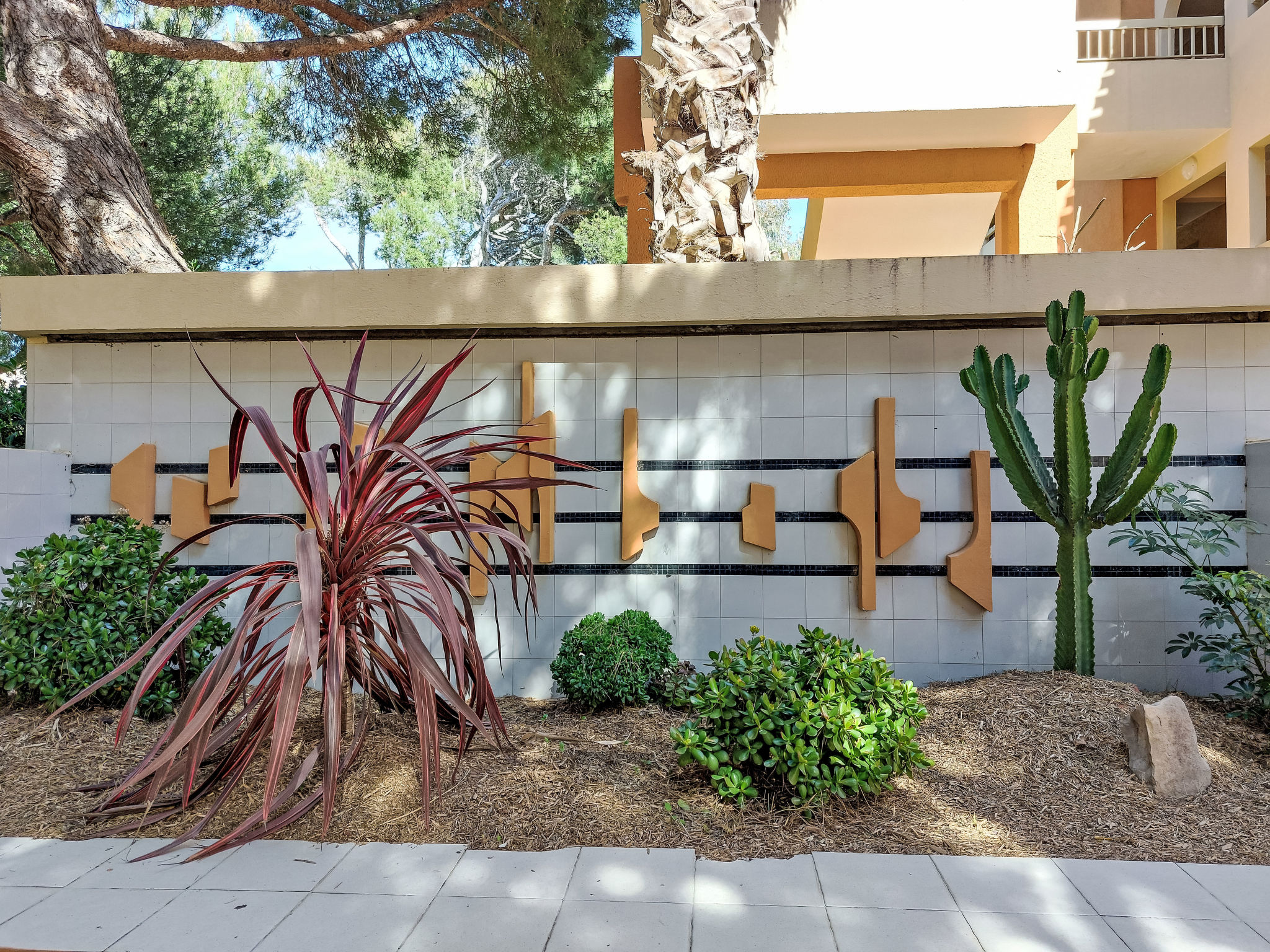 Les Marines d'Aryana - Buiten