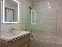Knus appartement op 800 meter van het strand in Sanary-sur-Mer - thumbnail 5