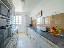 Licht appartement vlakbij strand en haven in Toulon - thumbnail 4