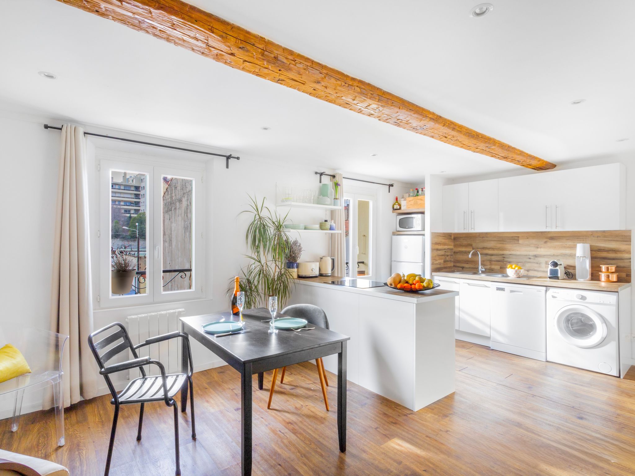 Kitchen / Dining Room