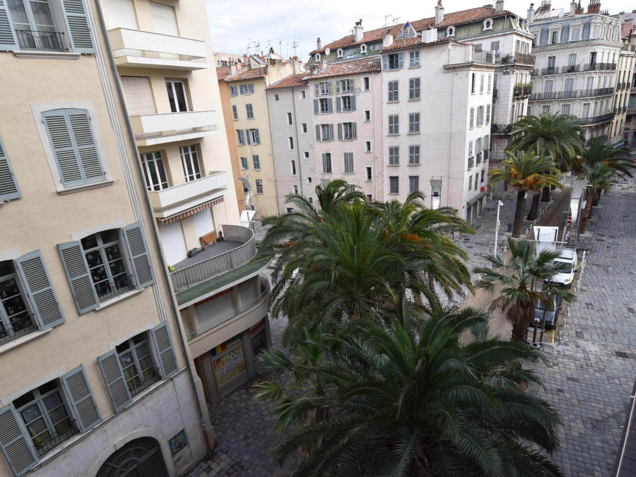 Le Gambetta-Image-tags.info