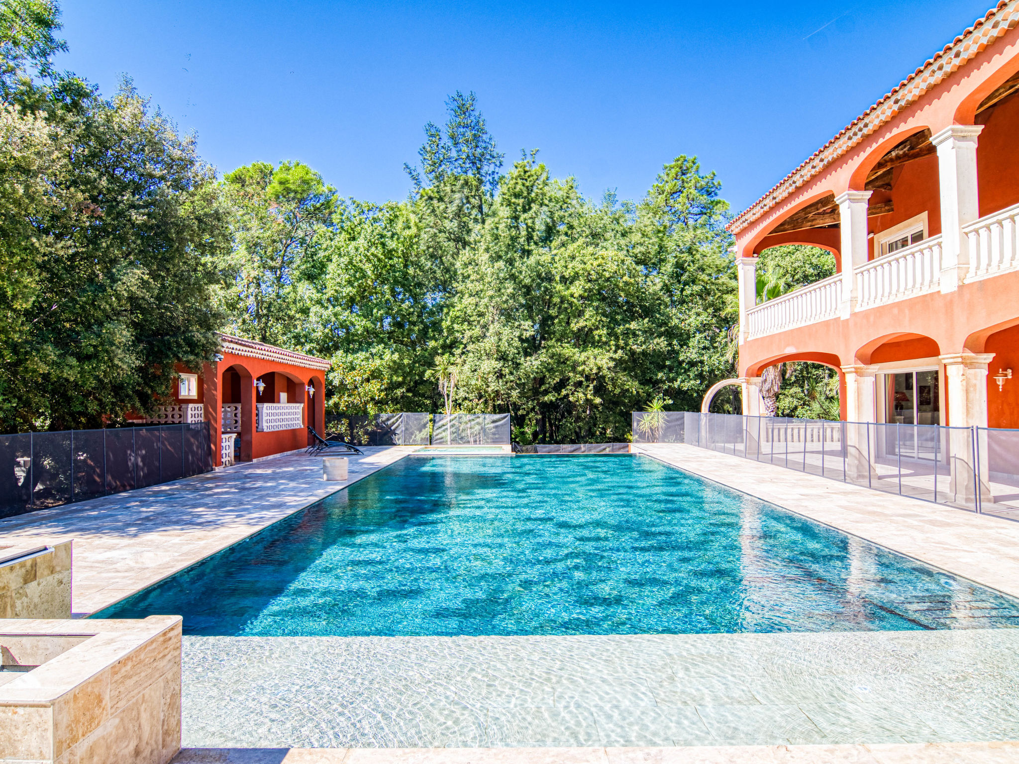 La Bonne Nouvelle — Pool Outdoor (3 of 71)