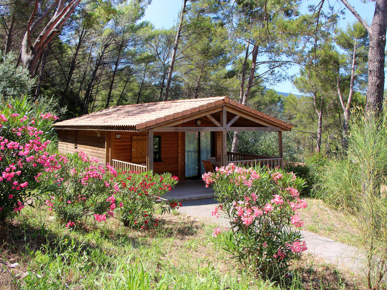 Search and Stay destination Solliès-Toucas, Provence-Alpes-Côte d'Azur - France from AU$ 108. Les Cottages Varois (TOC110)