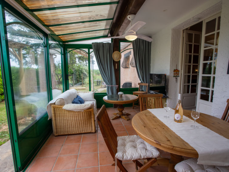 Search and Stay destination Solliès-Pont, Provence-Alpes-Côte d'Azur - France from AU$ 180. La Cressonniere
