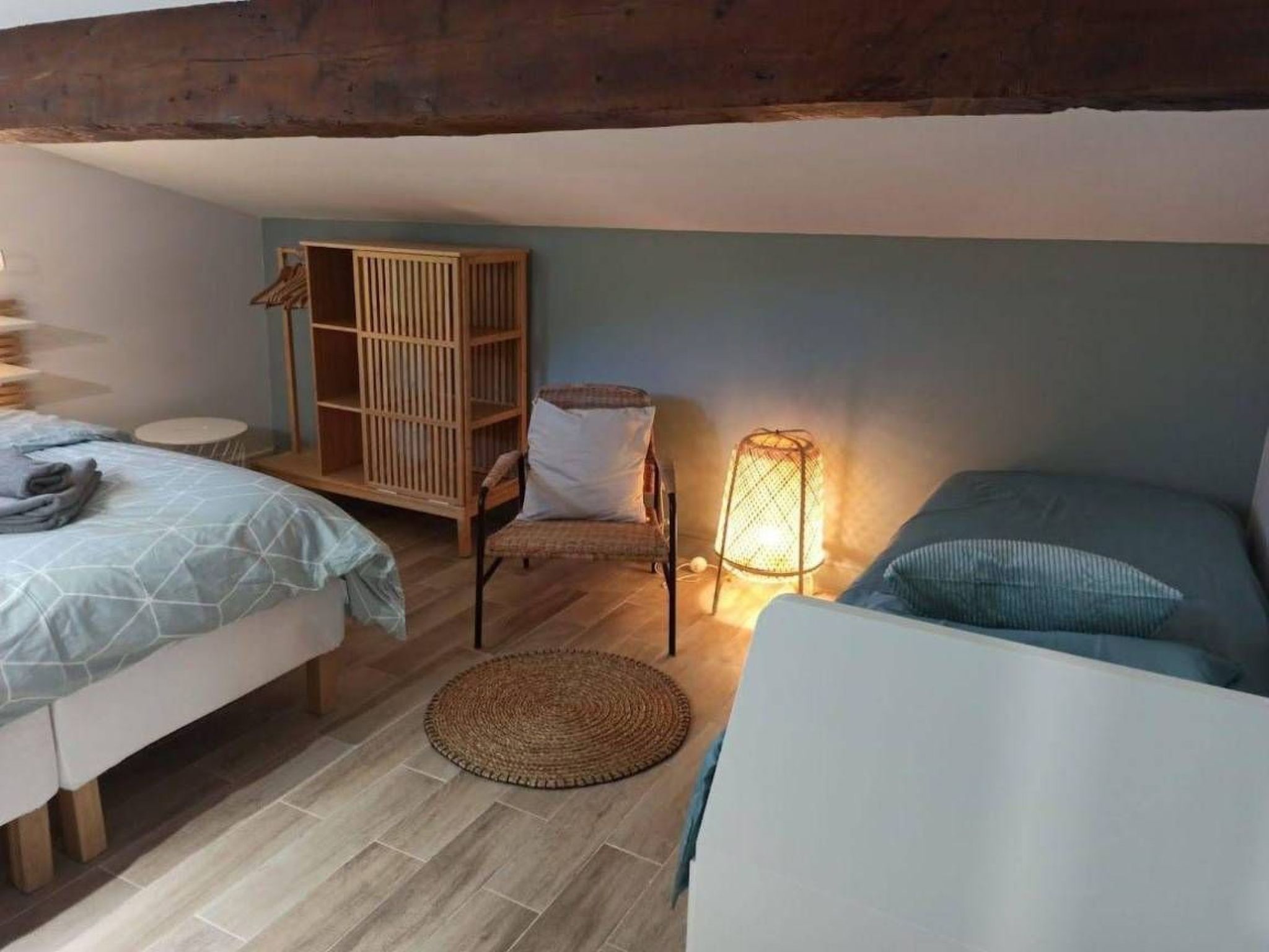 Photo of im Herzen eines provenzalischen Weinguts, Terrasse mit Meerblick, Pool